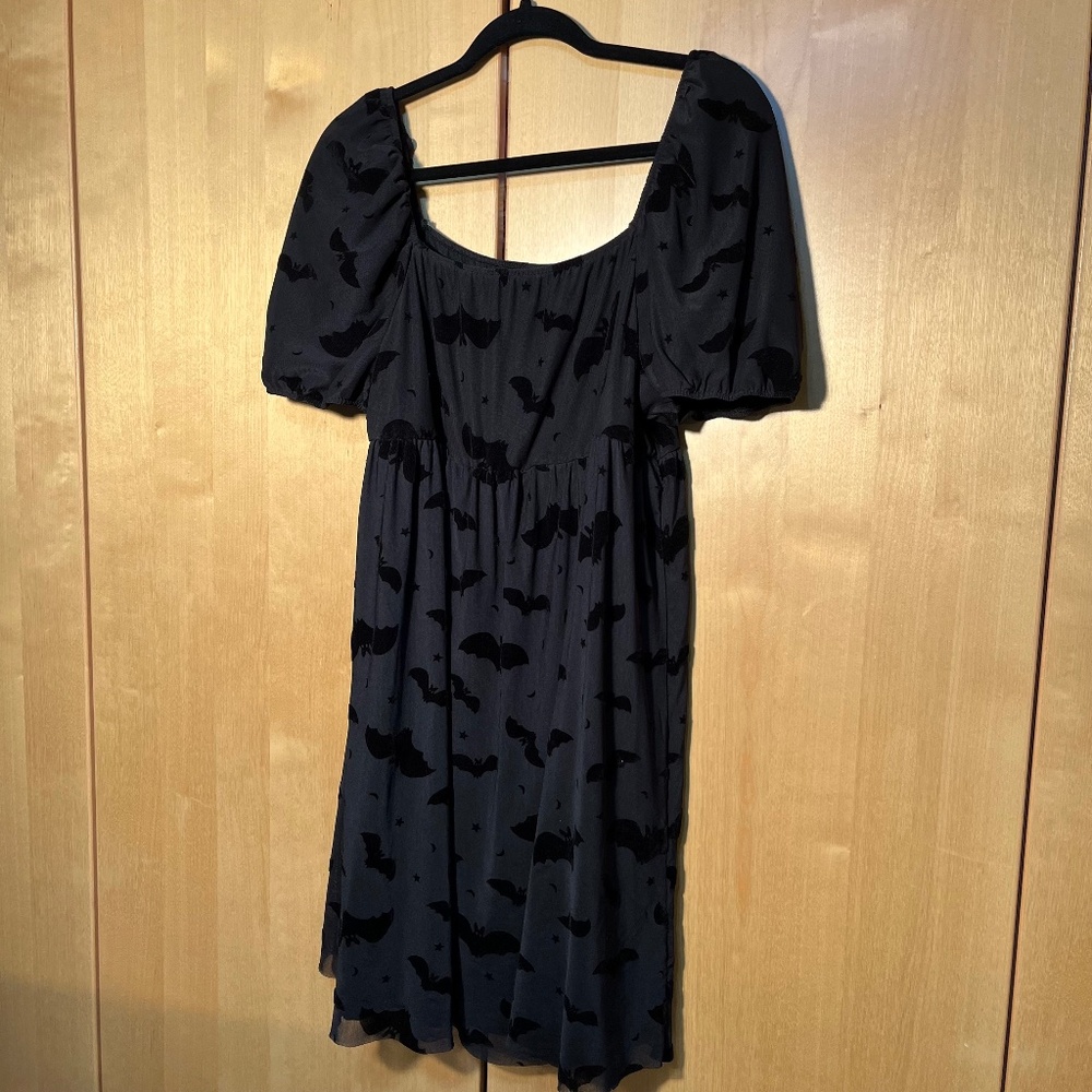 Black Halloween dress fully lined sheer overlay with bat motifs XL